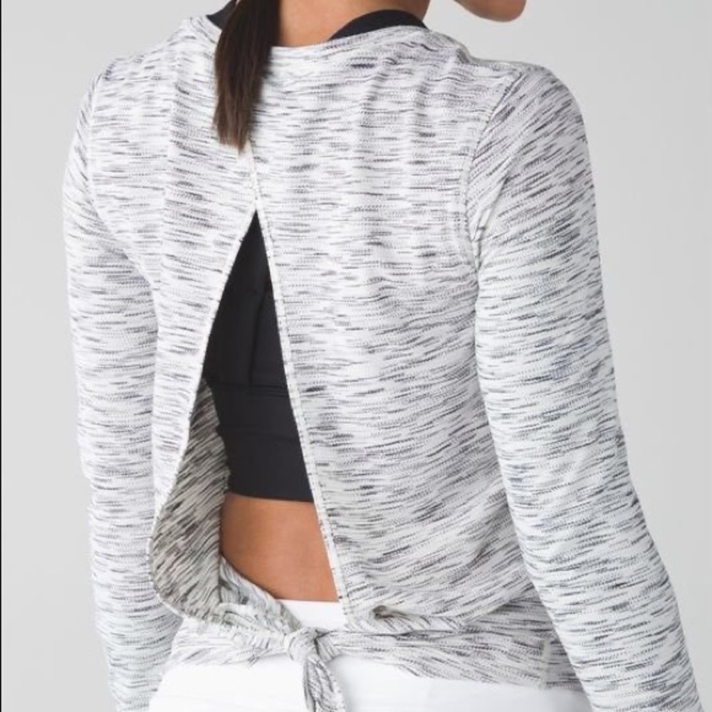 LULULEMON dark grey heather tie back shirt